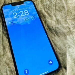 iPhone 13 128GB Midnight